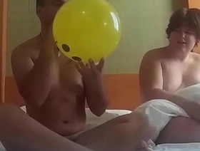 The game of the balloon and the fucked. SAN396